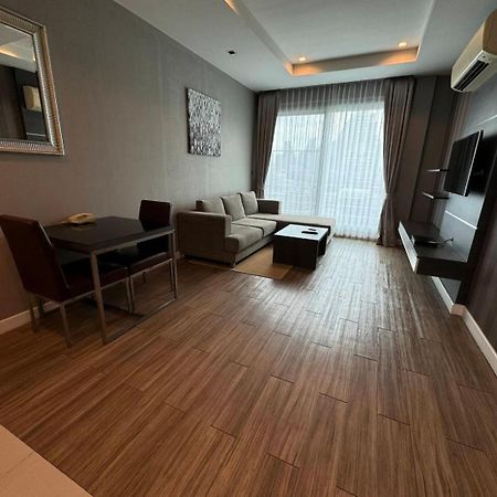 J Residence Thonglor 8 Bangkok Exterior photo