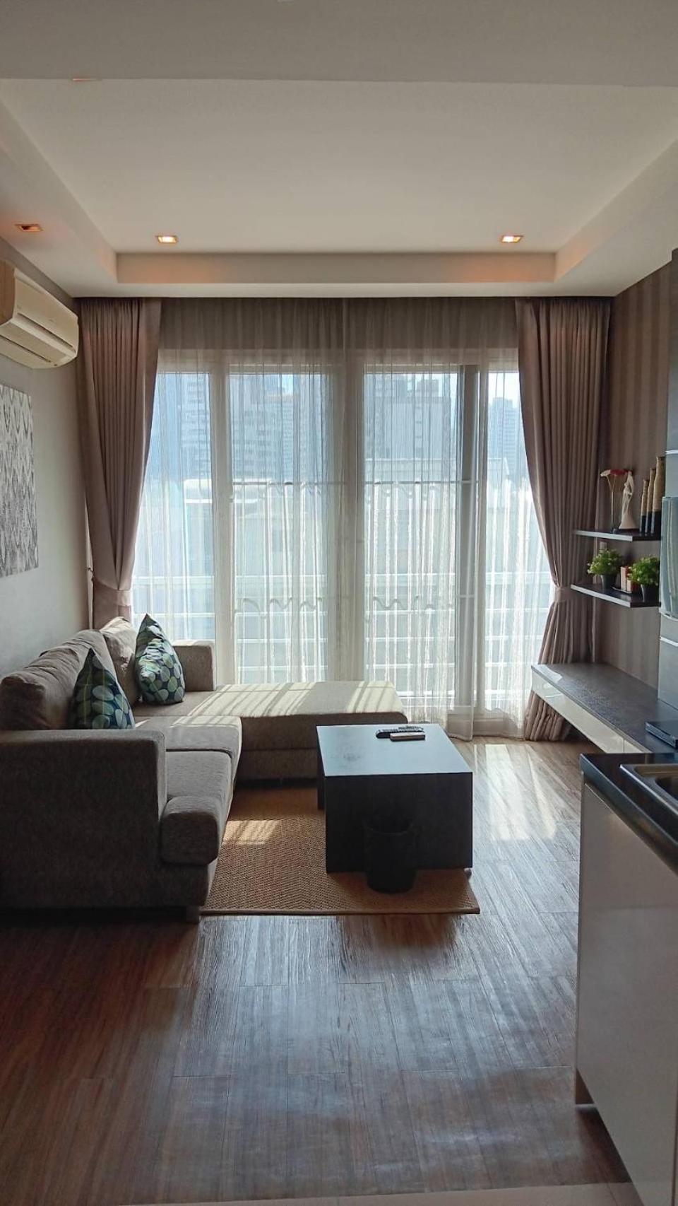 J Residence Thonglor 8 Bangkok Exterior photo