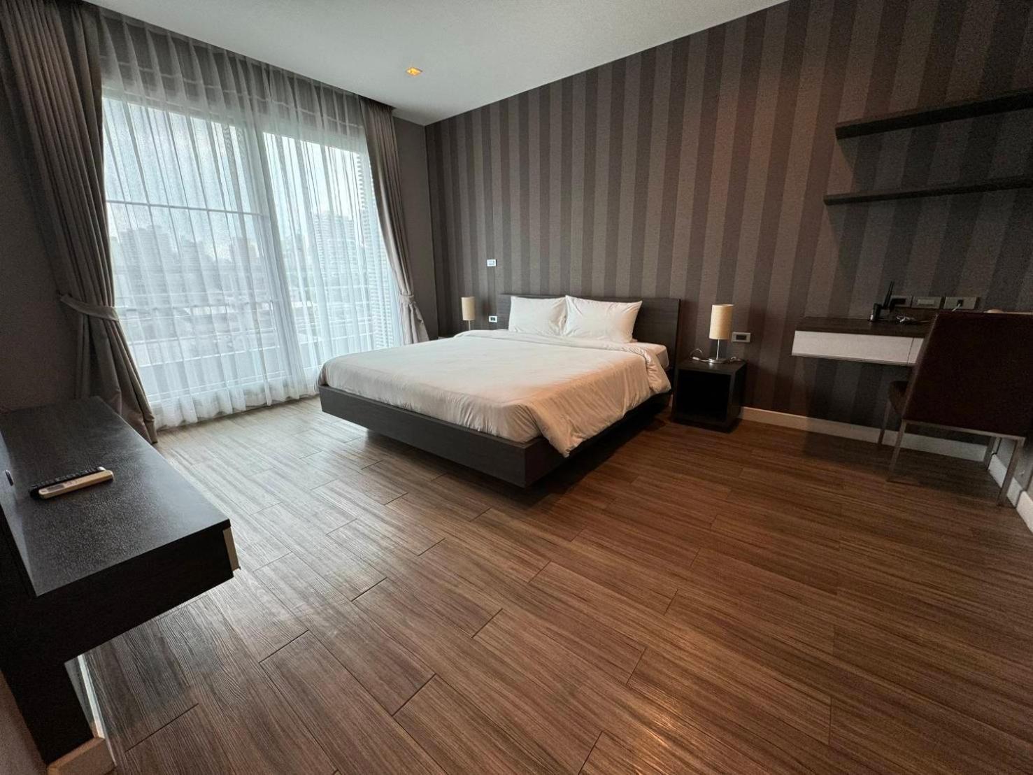 J Residence Thonglor 8 Bangkok Exterior photo
