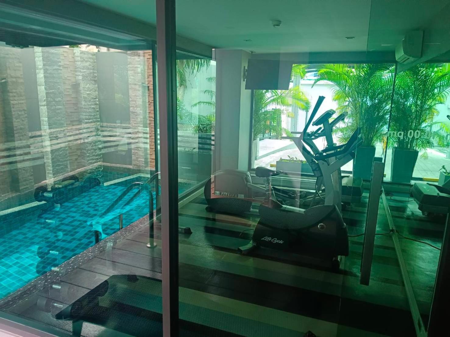 J Residence Thonglor 8 Bangkok Exterior photo